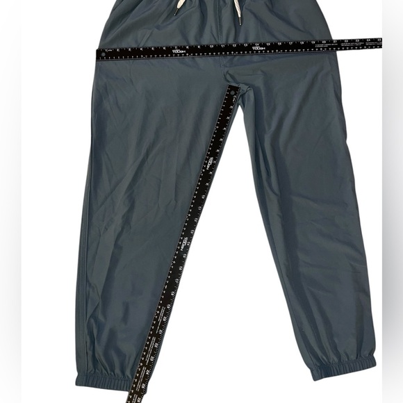 {NWOT Vuori Women’s Jogger Pant Loungewear Track Pant in Smoked Beryl X-Large} - Picture 5 of 9